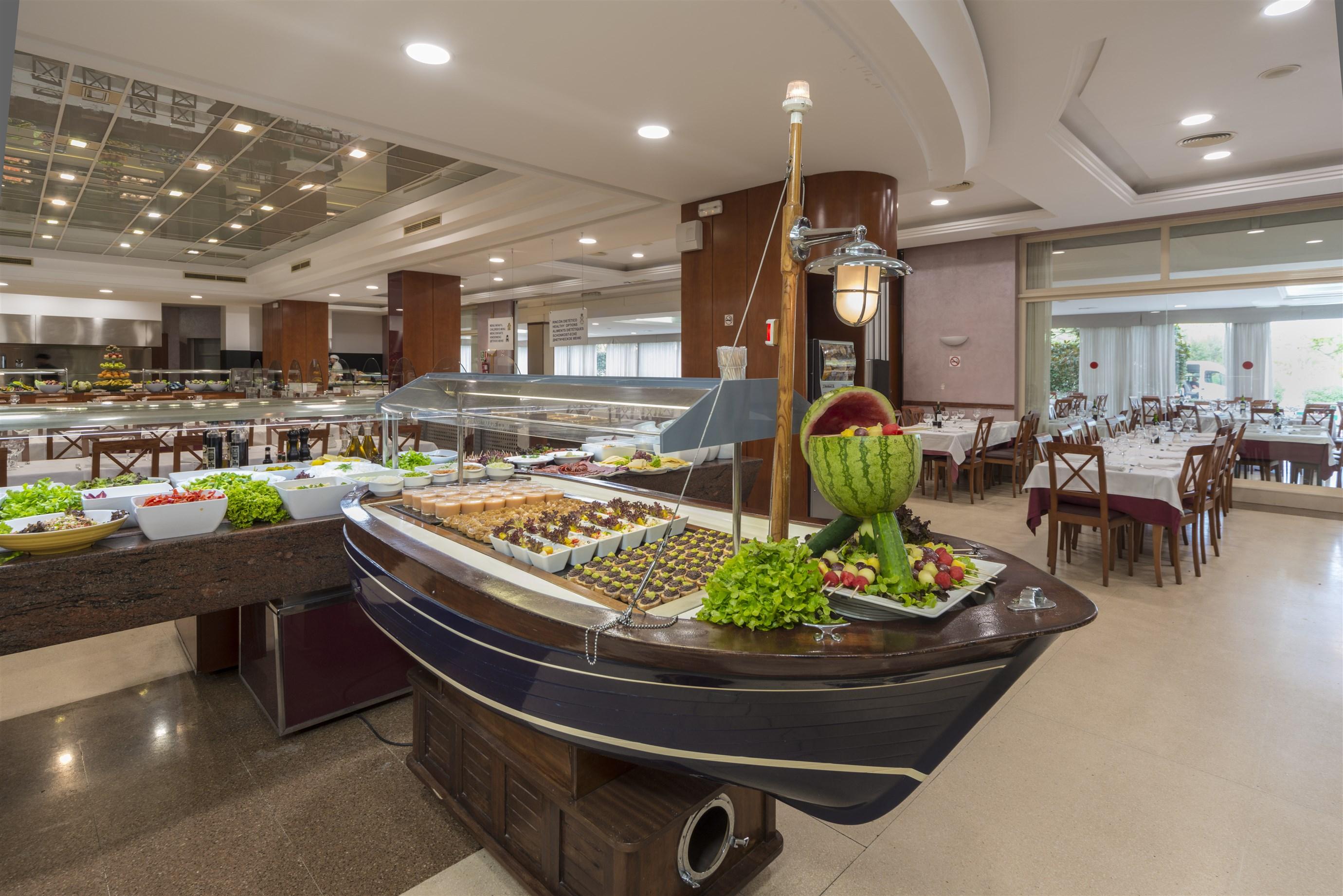 4อาร์ กรัน เรจีนา Hotel ซาลอว์ ภายนอก รูปภาพ