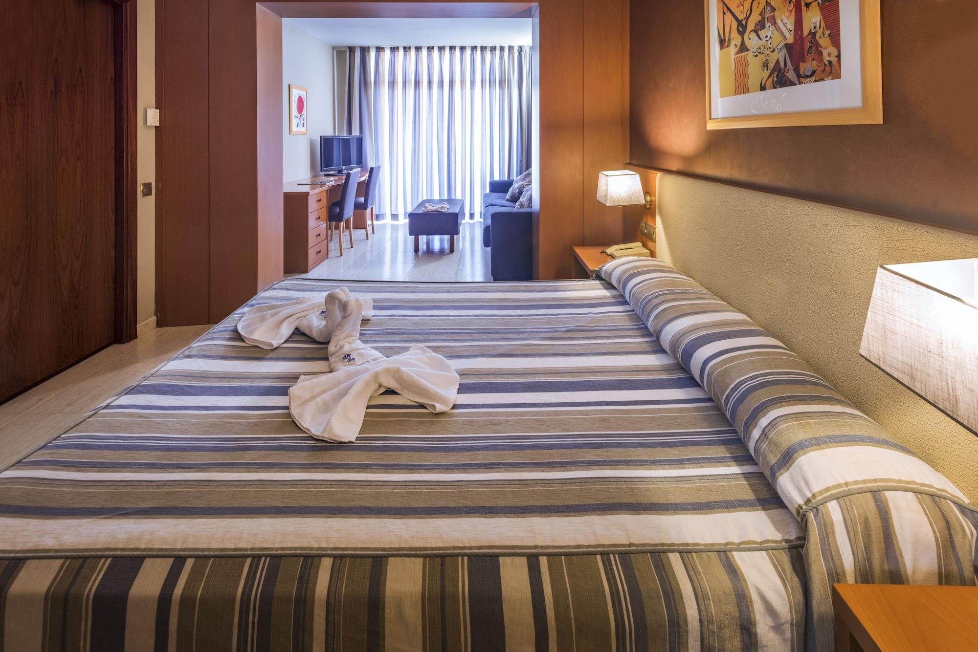 4อาร์ กรัน เรจีนา Hotel ซาลอว์ ภายนอก รูปภาพ
