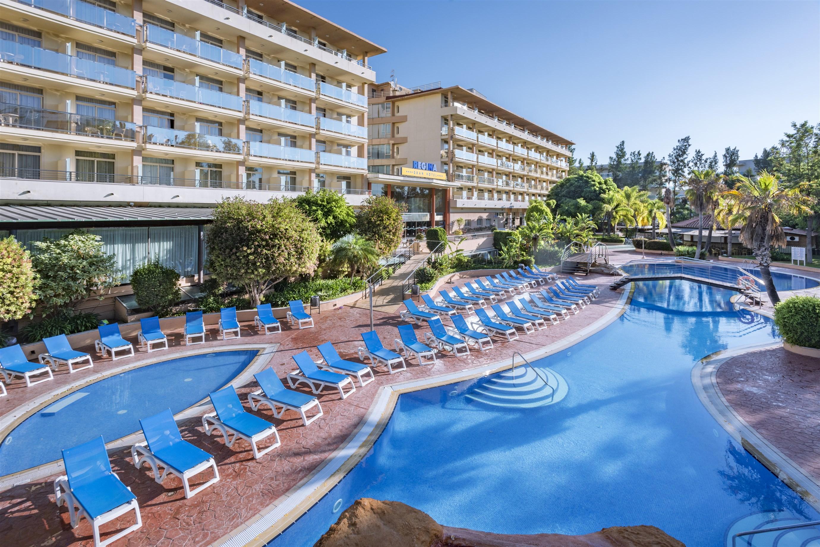 4อาร์ กรัน เรจีนา Hotel ซาลอว์ ภายนอก รูปภาพ