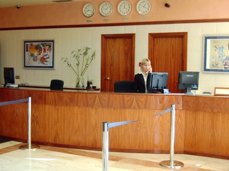4อาร์ กรัน เรจีนา Hotel ซาลอว์ ภายนอก รูปภาพ